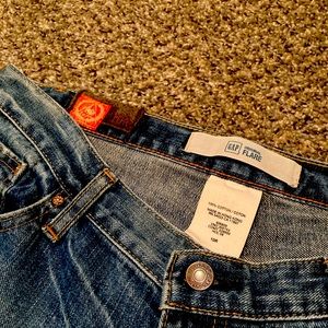 GAP FLARE JEANS SIZE 10R in great condition